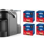 Lavazza, A Modo Mio Jolie, Macchina per Caffè con 64 Capsule Crema e Gusto Classico Incluse, Silenziosa, Poggia Tazza Rimovibile, Spegnimento Automatico, Componenti Lavabili, Nera