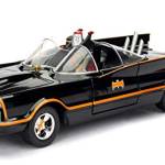 jada Toys - 98259bk - Batmobil - 1966 Version - with Figures - Scale 1/24 - Black/Red