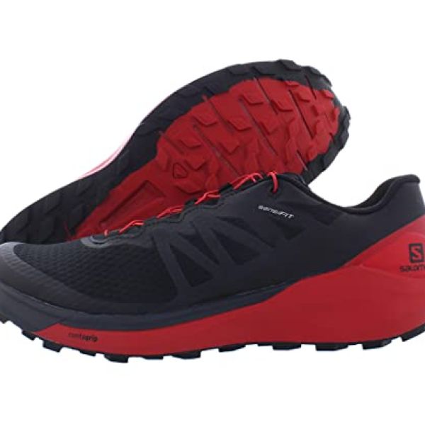 scarpe nere con suola da trekking